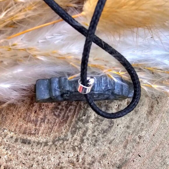 Nature Labradorite Carved Flashy Lotus Flower Pendant Necklace - Picture 6 of 9